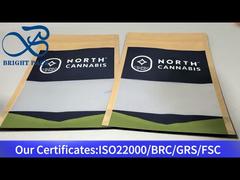 niebieska, stojąca torba ziplock z przezroczystym okienkiem na konopie indyjskie