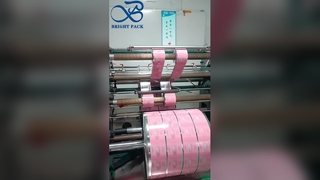 Bezpieczna dla żywności folia PET w rolkach. Folia do pakowania żywności o wysokiej przezroczystości, zgrzewana na gorąco