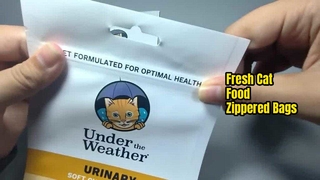 żółta plastikowa torba do pakowania z zamkiem błyskawicznym na karmę dla kotów