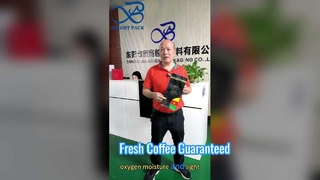 Zamknięta torba na kawę z ośmioma stronami. Hermetyczne przechowywanie świeżej palonej fasoli