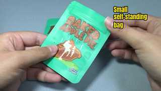 Mała, wolnostojąca torba