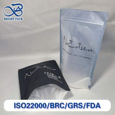 Wyraźny widok stand up z zamkniętym zamkiem